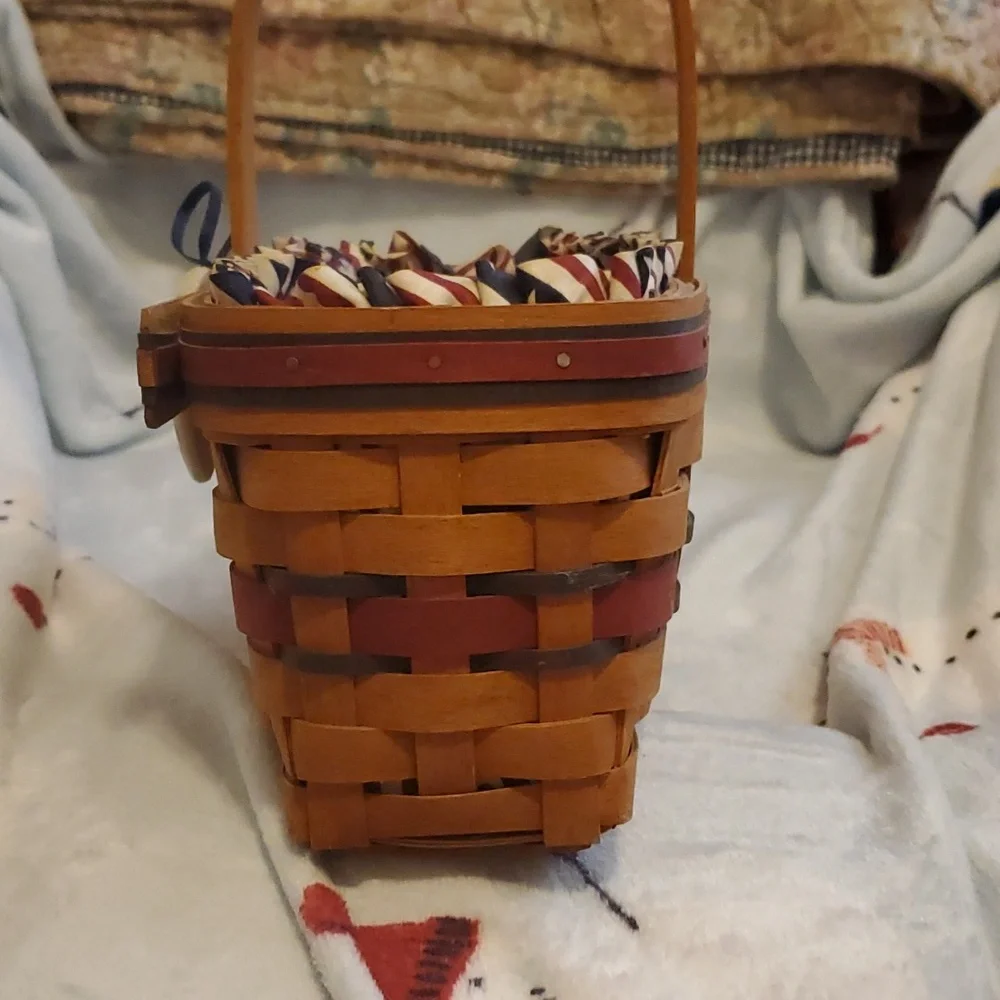 Longaberger basket - Picture 2 of 6